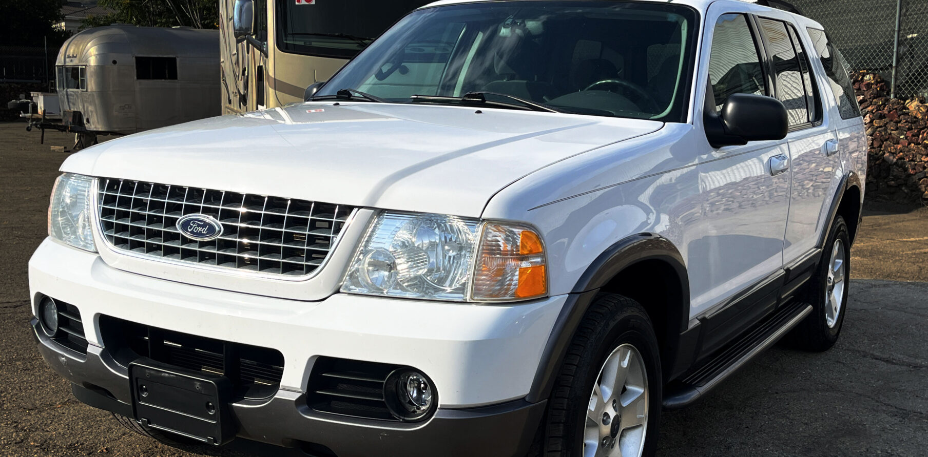 FORD EXPLORER XLT 4X4