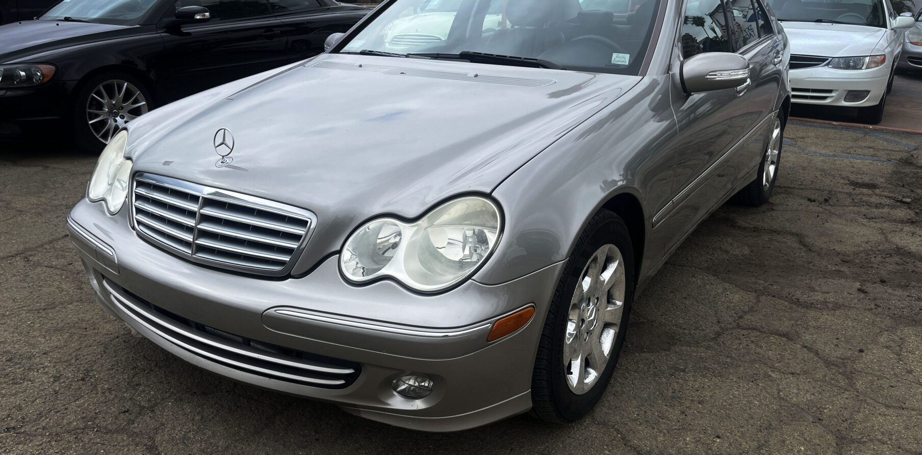 2005 MERCEDES BENZ C320