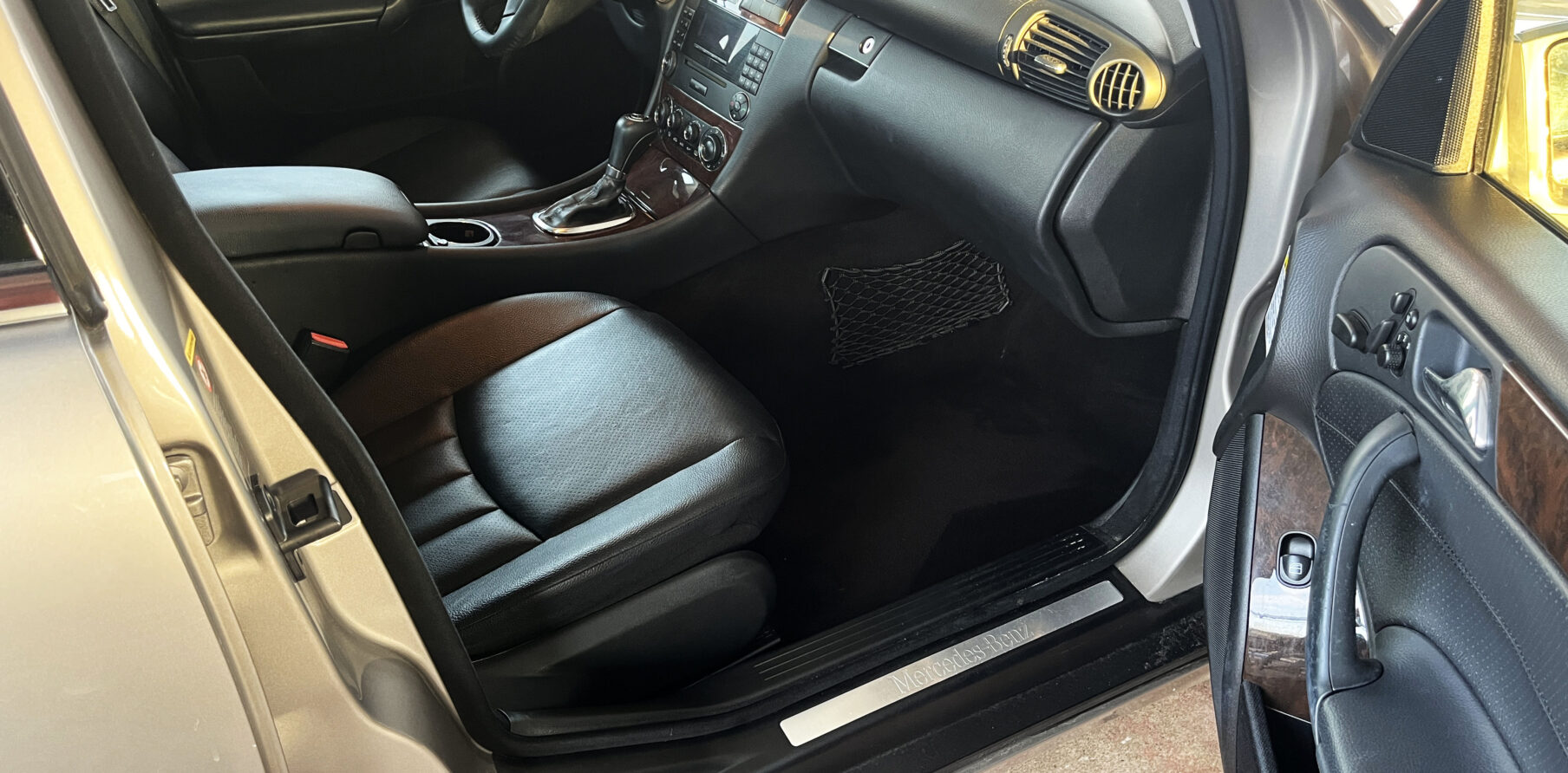 2005 MERCEDES BENZ C320